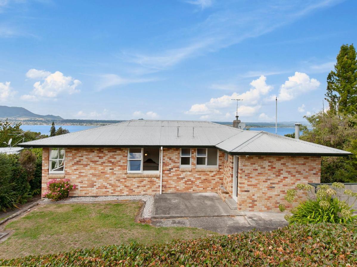 Lofty Lakeviews - Acacia Bay Holiday Home Taupo Eksteriør billede
